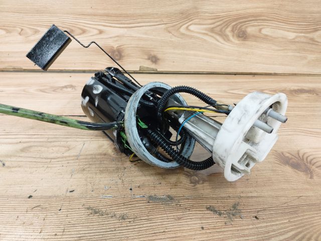 bontott AUDI A4 B7 Üzemanyag Szivattyú