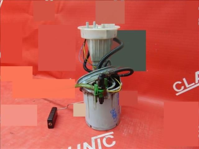 bontott AUDI A4 B7 Üzemanyag Szivattyú