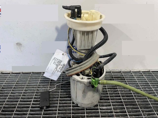 bontott AUDI A4 B7 Üzemanyag Szivattyú