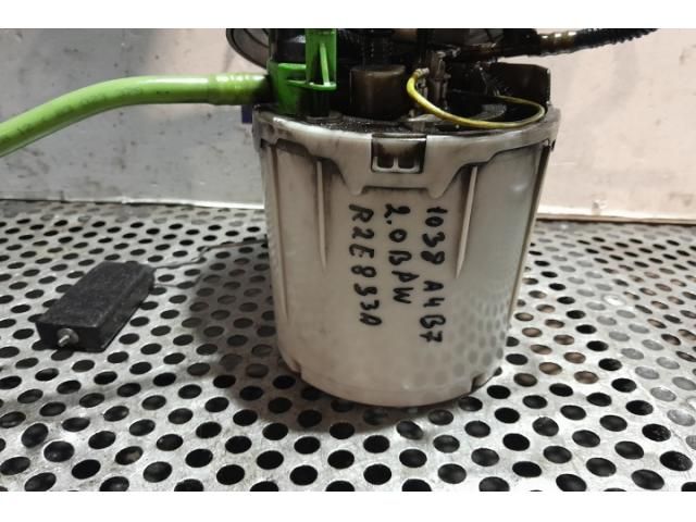 bontott AUDI A4 B7 Üzemanyag Szivattyú