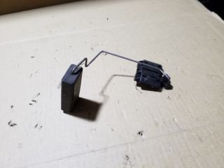 bontott AUDI A4 B7 Üzemanyagszint Jeladó