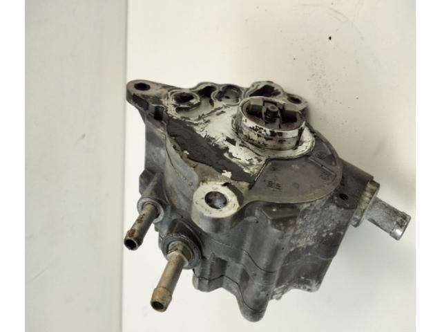 bontott AUDI A4 B7 Vákumpumpa
