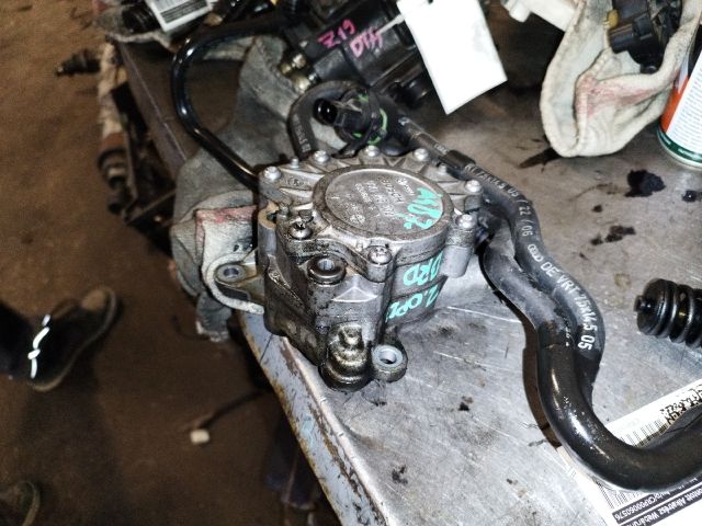 bontott AUDI A4 B7 Vákumpumpa