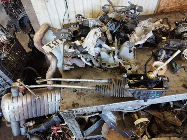 bontott AUDI A4 B7 Váltó Kulissza