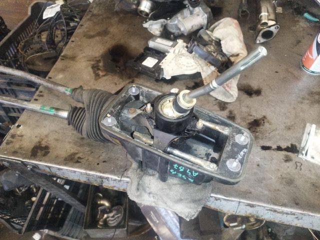 bontott AUDI A4 B7 Váltó Kulissza