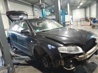 bontott AUDI A4 B7 Váltó Kulissza