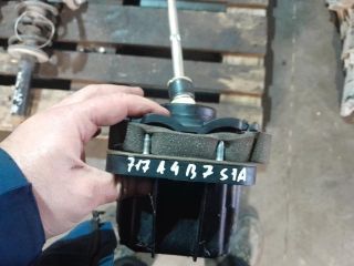 bontott AUDI A4 B7 Váltó Kulissza