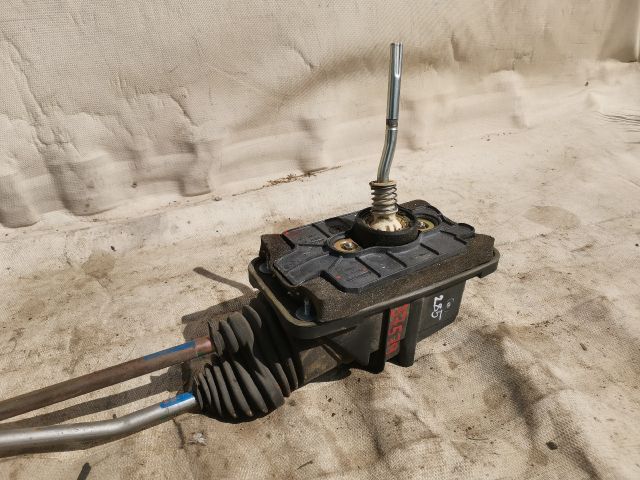 bontott AUDI A4 B7 Váltó Kulissza