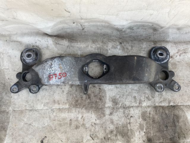 bontott AUDI A4 B7 Váltó Tartó Bak (Pozíciófüggetlen)