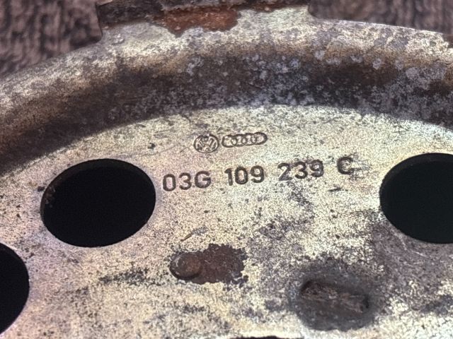 bontott AUDI A4 B7 Vezérműkerék