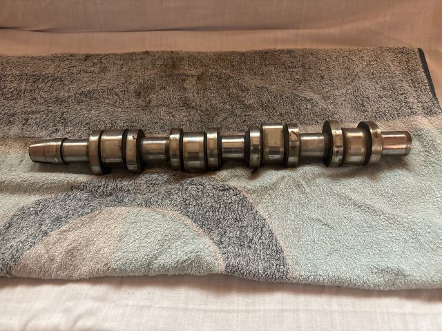 bontott AUDI A4 B7 Vezérműtengely (Magában)