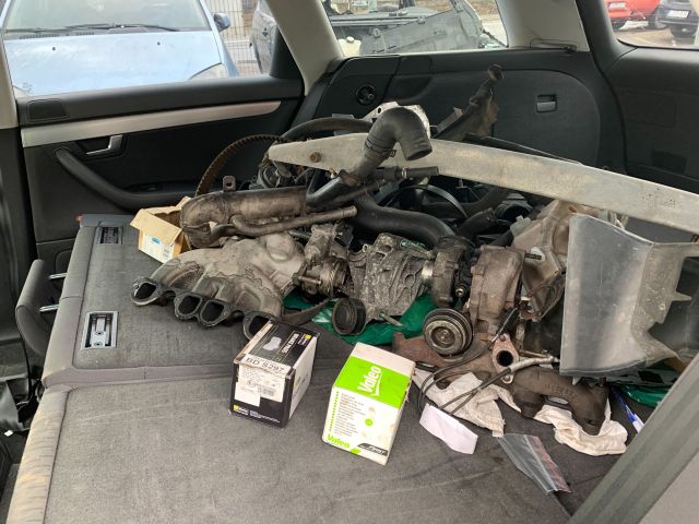 bontott AUDI A4 B7 Vízcső