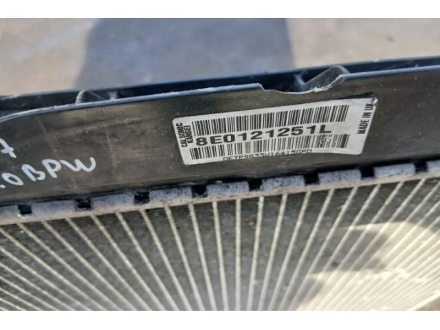 bontott AUDI A4 B7 Vízhűtő Radiátor (Klímás)