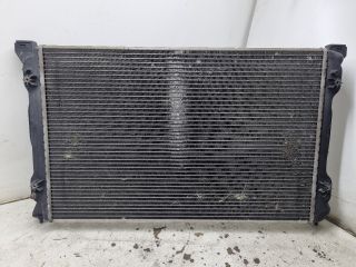 bontott AUDI A4 B7 Vízhűtő Radiátor (Klímás)