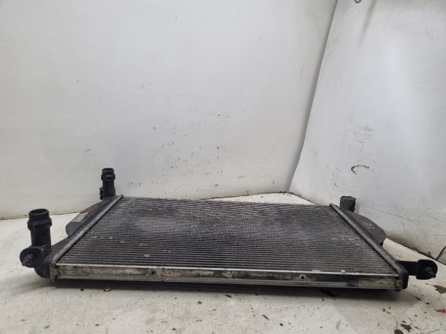 bontott AUDI A4 B7 Vízhűtő Radiátor (Klímás)