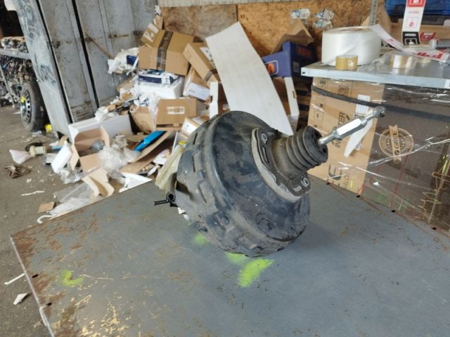 bontott AUDI A4 B7 Fékrásegítő