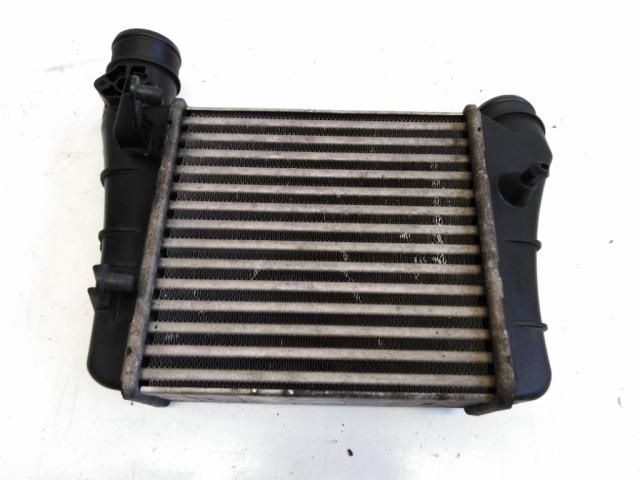 bontott AUDI A4 B7 Intercooler