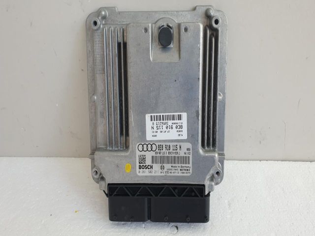 bontott AUDI A4 B7 Motorvezérlő