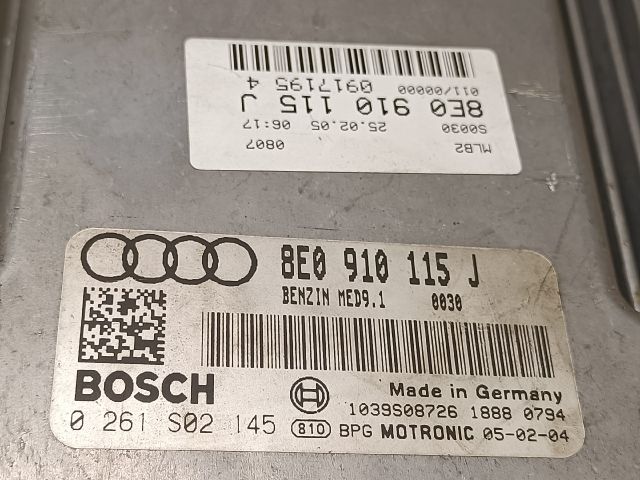 bontott AUDI A4 B7 Motorvezérlő