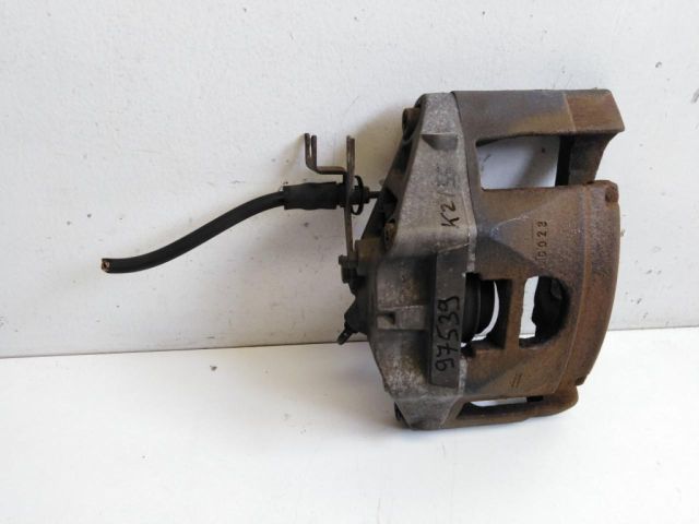 bontott AUDI A4 B7 Bal első Féknyereg Munkahengerrel