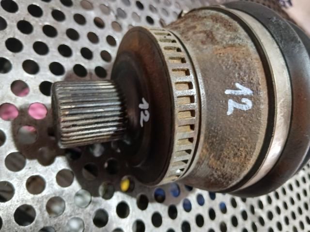 bontott AUDI A4 B7 Bal Féltengely