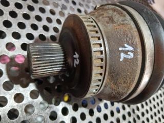 bontott AUDI A4 B7 Bal Féltengely