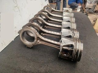 bontott AUDI A4 B7 Dugattyú