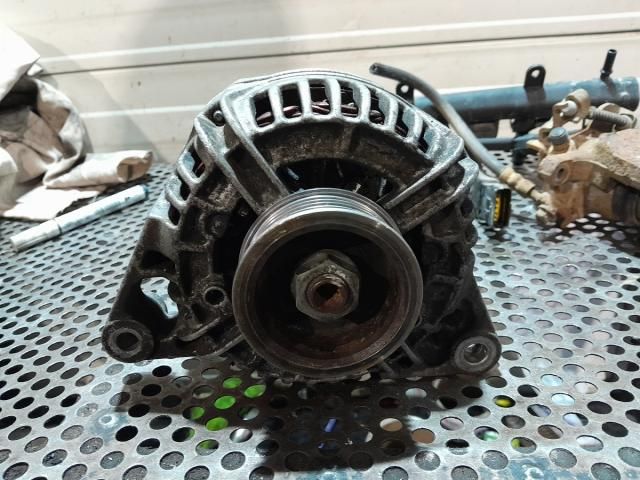 bontott AUDI A4 B7 Generátor