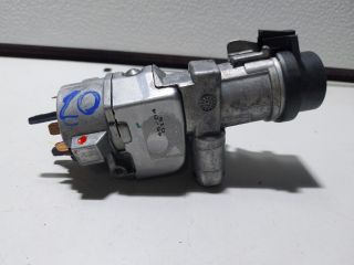 bontott AUDI A4 B7 Gyújtáskapcsoló Házzal