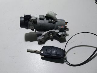 bontott AUDI A4 B7 Gyújtáskapcsoló Házzal