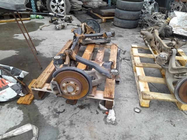 bontott AUDI A4 B7 Hátsó Bölcső