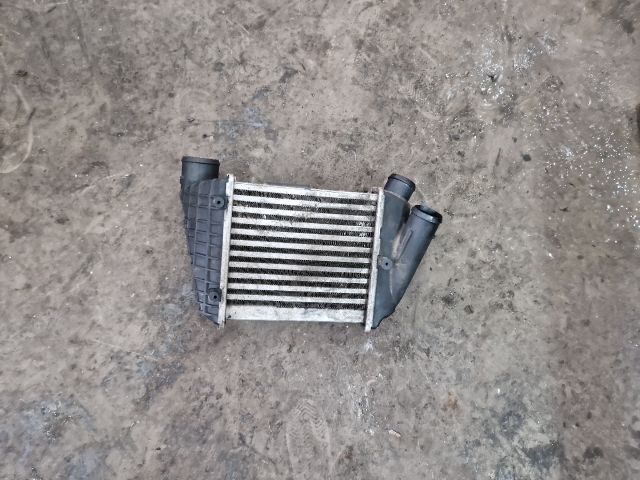 bontott AUDI A4 B7 Intercooler