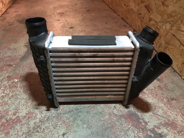 bontott AUDI A4 B7 Intercooler