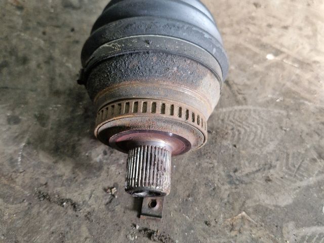 bontott AUDI A4 B7 Jobb Féltengely