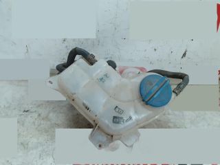 bontott AUDI A4 B7 Kiegyenlítő Tartály