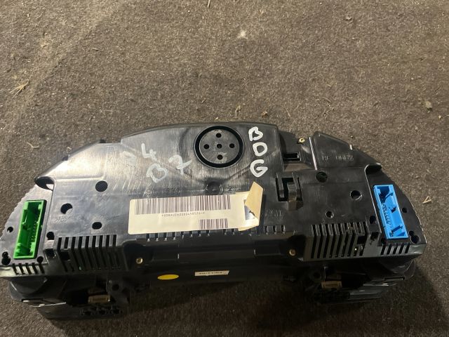 bontott AUDI A4 B7 Kilométeróra