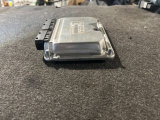 bontott AUDI A4 B7 Motorvezérlő