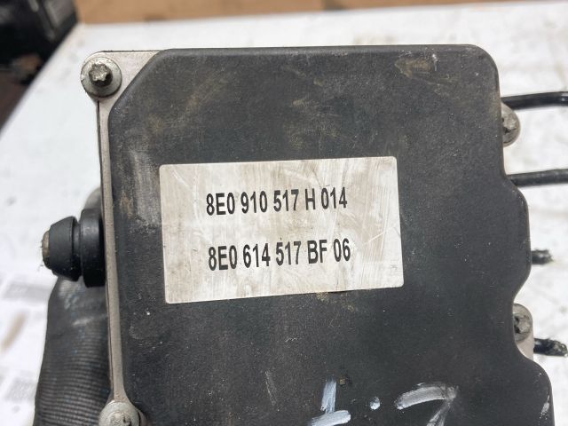 bontott AUDI A4 B7 ABS Kocka