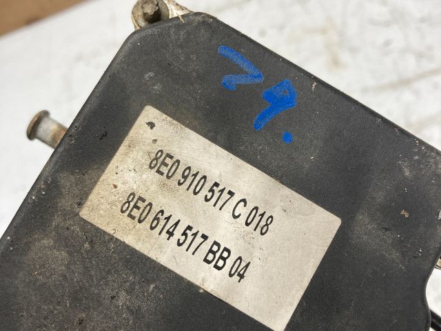 bontott AUDI A4 B7 ABS Kocka