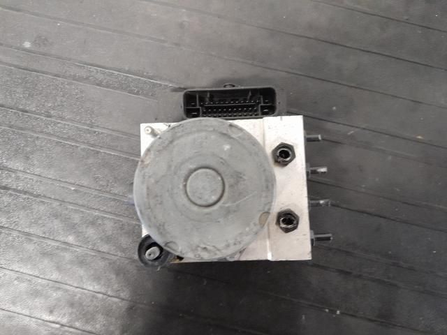 bontott AUDI A4 B7 ABS Kocka