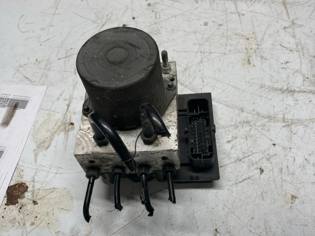 bontott AUDI A4 B7 ABS Kocka