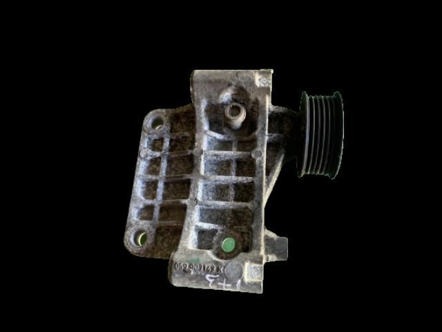 bontott AUDI A4 B7 Generátor Tartó Bak