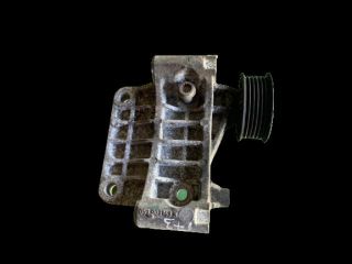 bontott AUDI A4 B7 Generátor Tartó Bak