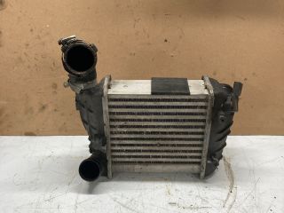 bontott AUDI A4 B7 Intercooler