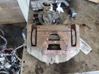 bontott AUDI A4 B7 Jobb első Féknyereg Munkahengerrel