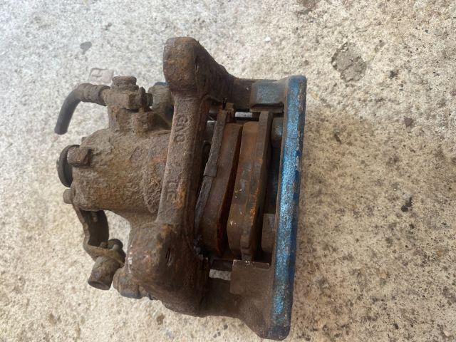 bontott AUDI A4 B7 Jobb hátsó Féknyereg Munkahengerrel