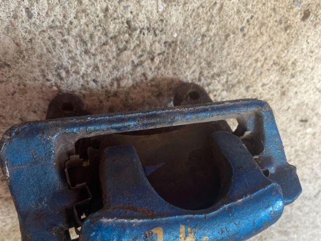 bontott AUDI A4 B7 Jobb hátsó Féknyereg Munkahengerrel