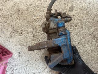 bontott AUDI A4 B7 Jobb hátsó Féknyereg Munkahengerrel