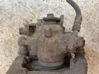 bontott AUDI A4 B7 Jobb hátsó Féknyereg Munkahengerrel