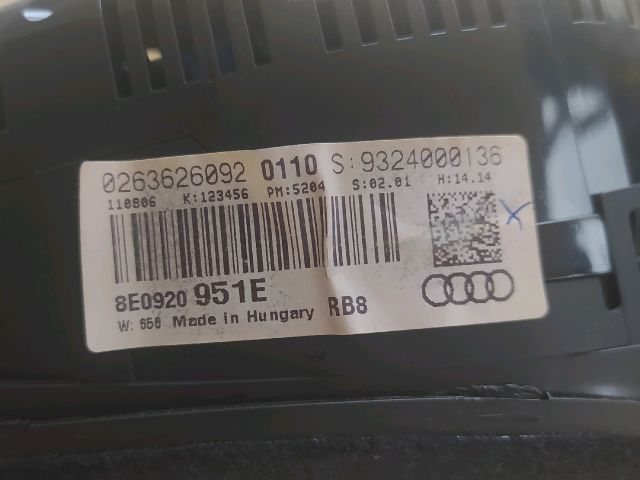 bontott AUDI A4 B7 Kilométeróra